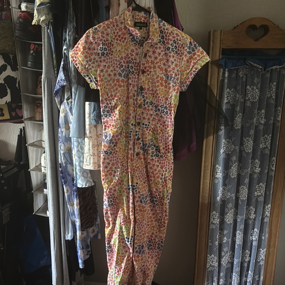 Floral jumpsuit mixed by Nasrin